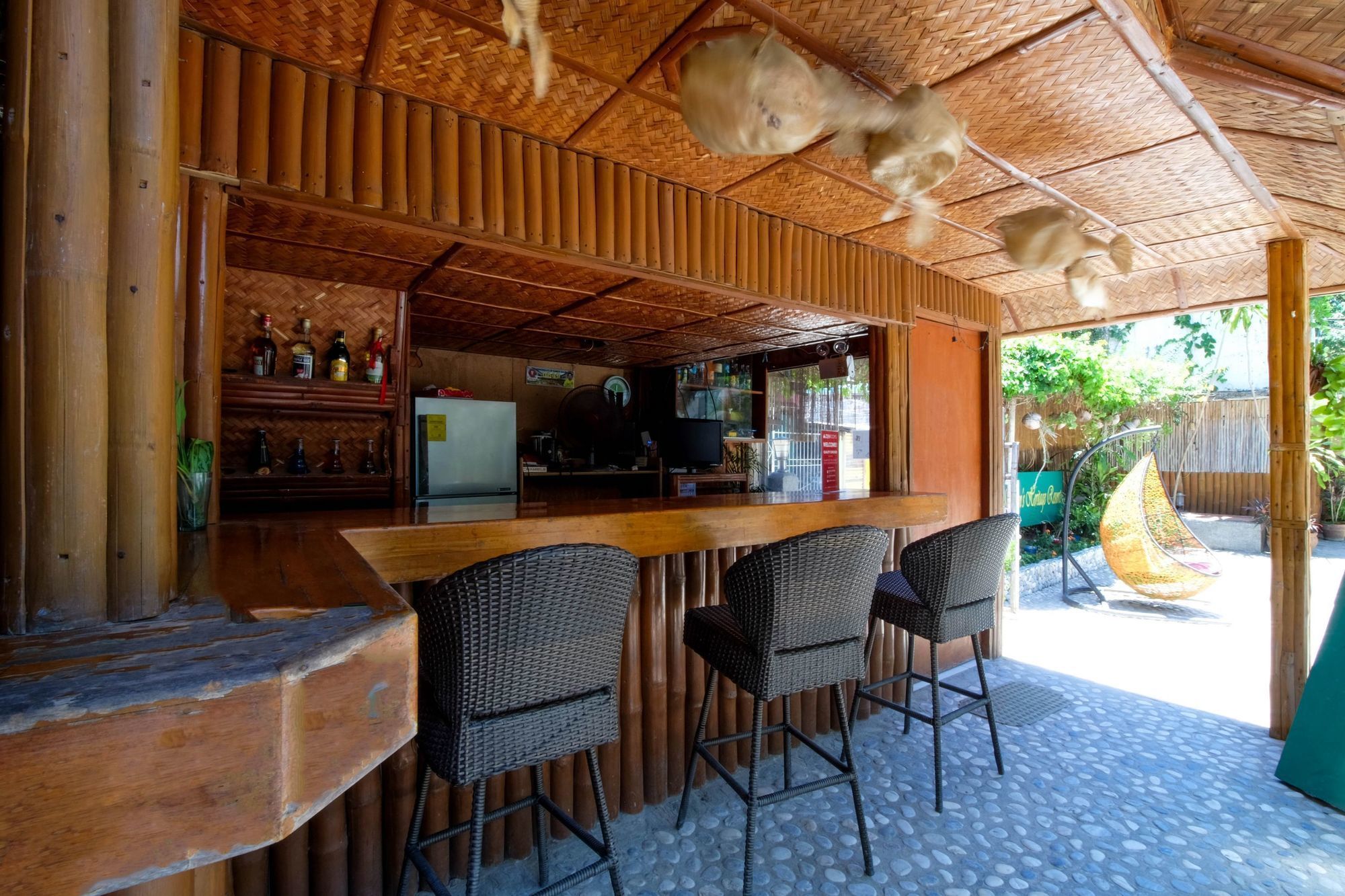 ZEN Rooms White Beach Puerto Galera Exterior foto